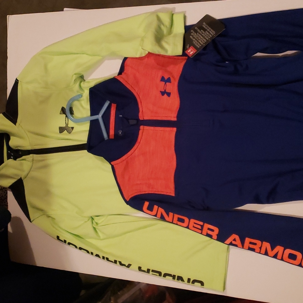 8 Under Armour Tops